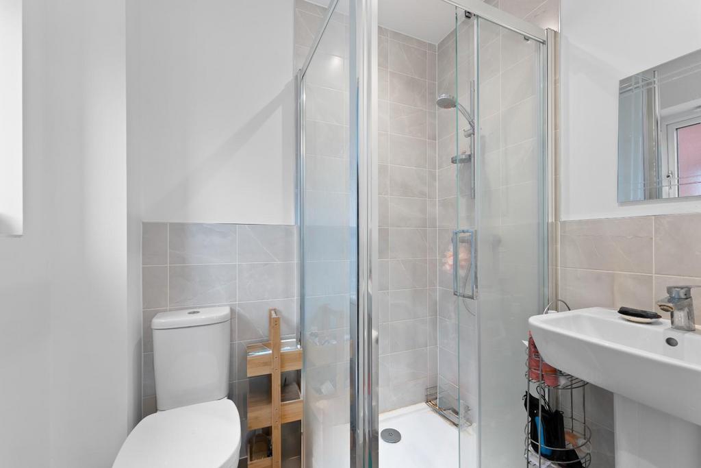 EN SUITE.jpg