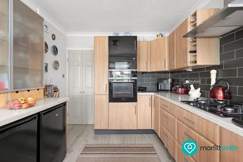 81 Benton Way, Kimberworth, Rotherham, S61 1QE