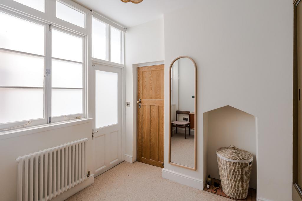 258327 - 104 Crampton Street-3.jpg