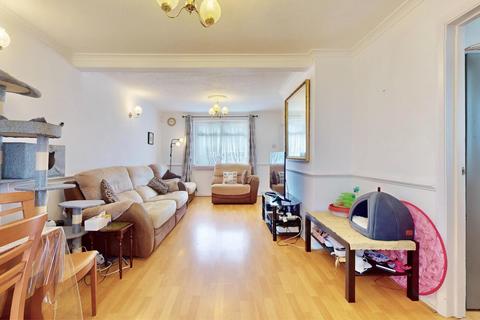 164 Brian Road, Romford, RM6 5BS