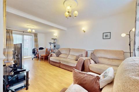 164 Brian Road, Romford, RM6 5BS