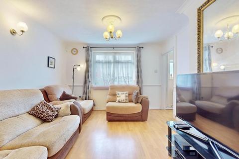 164 Brian Road, Romford, RM6 5BS