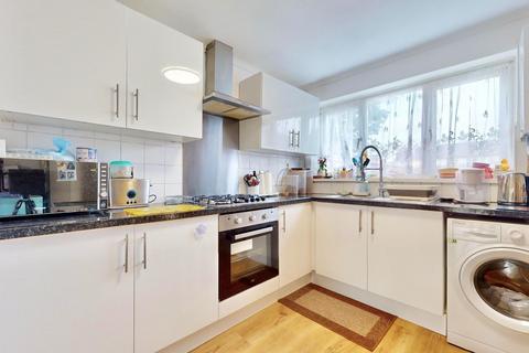 164 Brian Road, Romford, RM6 5BS
