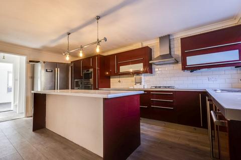 42 Bellmount Close, Leeds, LS13 2UW