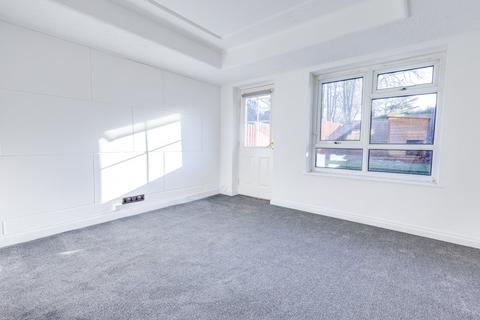 42 Bellmount Close, Leeds, LS13 2UW