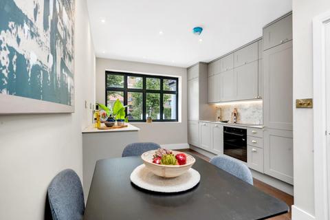 undefined, Brondesbury Park, London