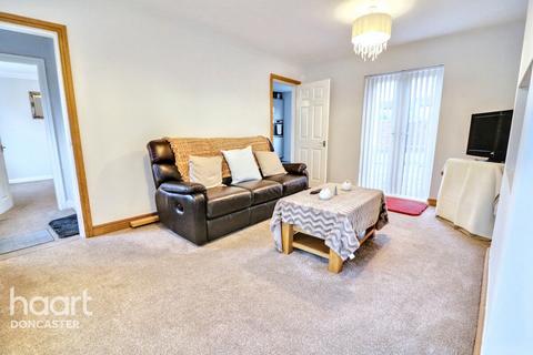 25 Field Road, Stainforth, Doncaster, DN7 5AQ