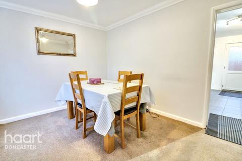25 Field Road, Stainforth, Doncaster, DN7 5AQ