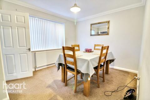 25 Field Road, Stainforth, Doncaster, DN7 5AQ