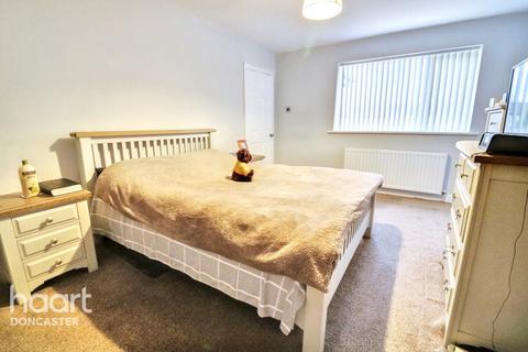 25 Field Road, Stainforth, Doncaster, DN7 5AQ