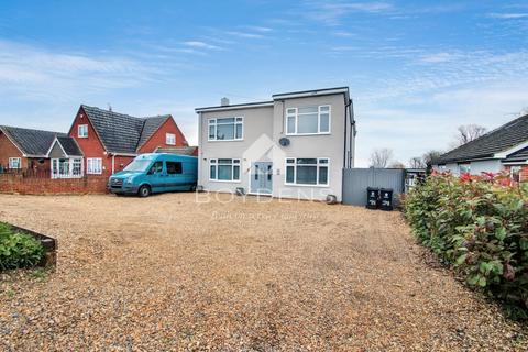 5 bedroom detached house for sale, Point Clear Road, Clacton-On-Sea CO16