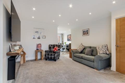 19 Riverview Road, Greenhithe, DA9 9NJ