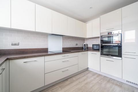 1 Ballard Road, Snodland, ME6 5FW