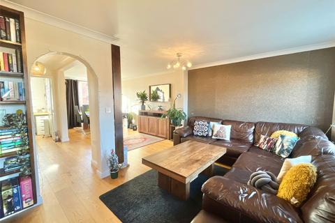61 Foster Drive, Gateshead, NE8 3JA