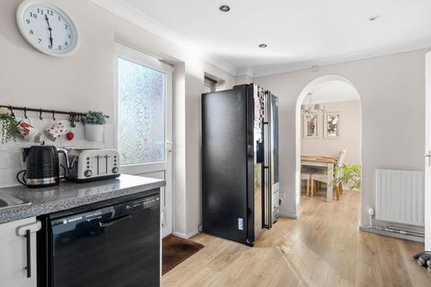 3 bedroom end of terrace house for sale, 16 Marsh Avenue, Long Meadow, Worcester.  WR4 0HJ