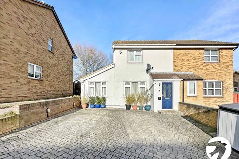 4 bedroom semi-detached house for sale, North Bank Close, Strood, Kent, ME2