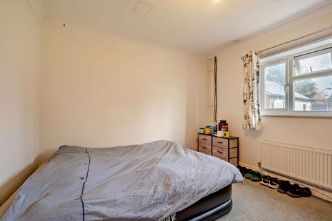 Sunny Lea Ash Lane, Down Hatherley, Gloucester, GL2 9PS