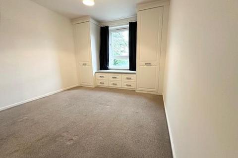 1 bedroom flat to rent, TETTENHALL, High Street