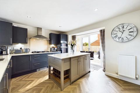 4 bedroom detached house for sale, Folkestone Road, Southport PR8