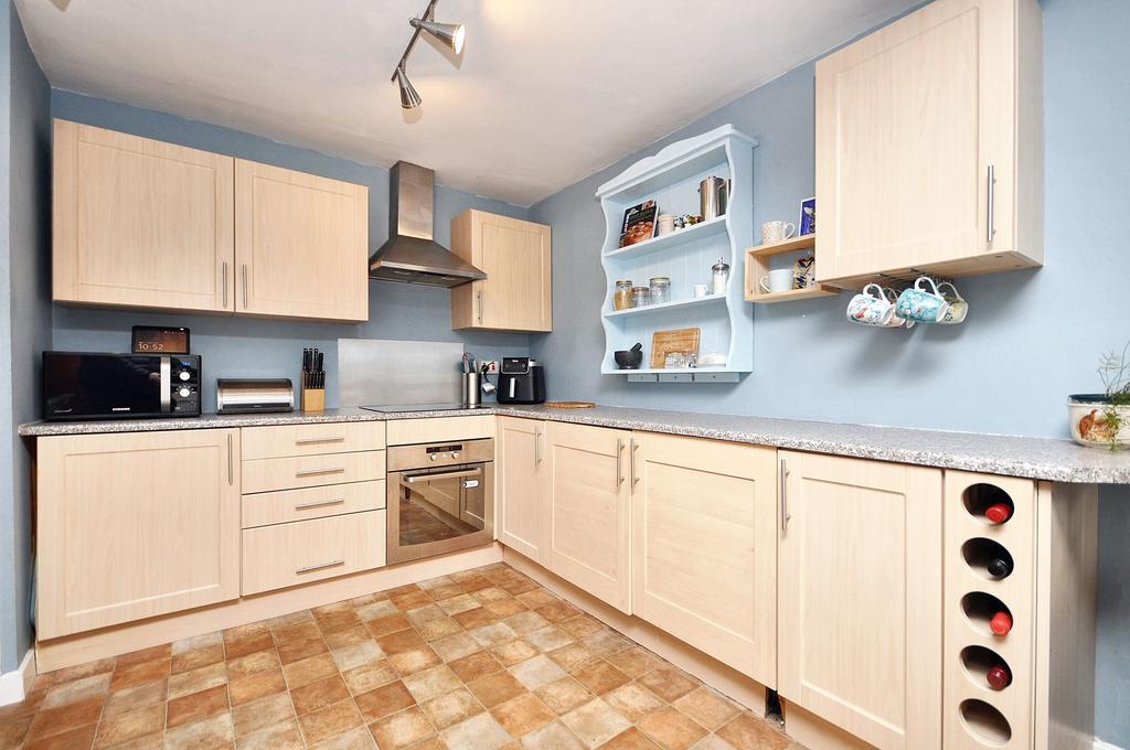 Dining kitchen