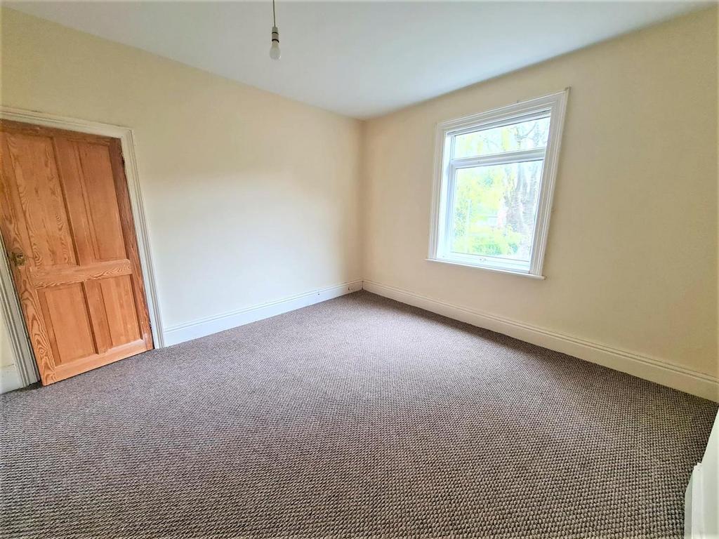 Bedroom 1 Pic 2