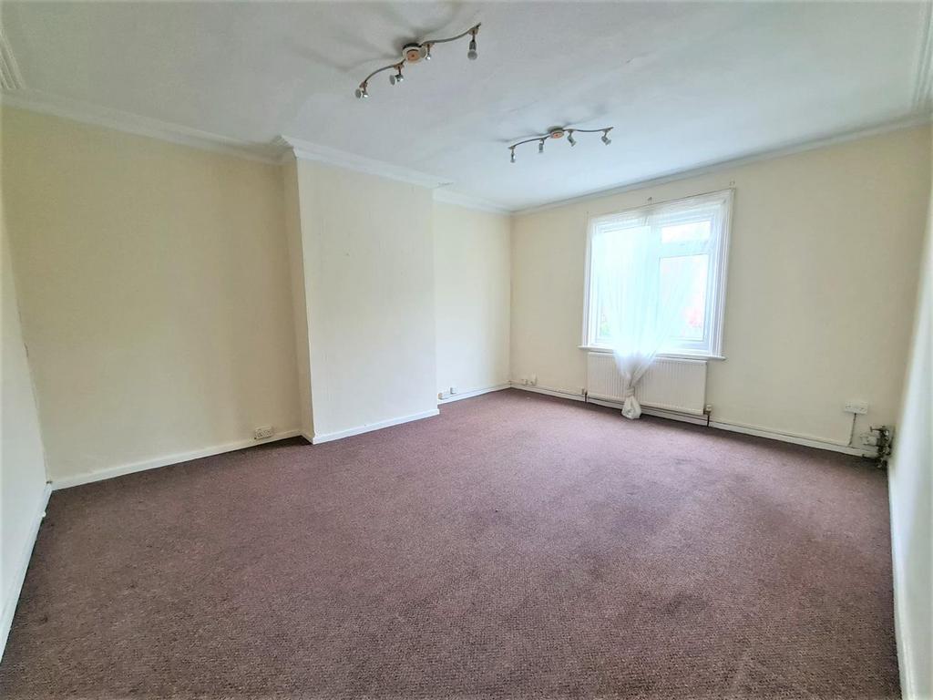 Bedroom 2 Pic 2