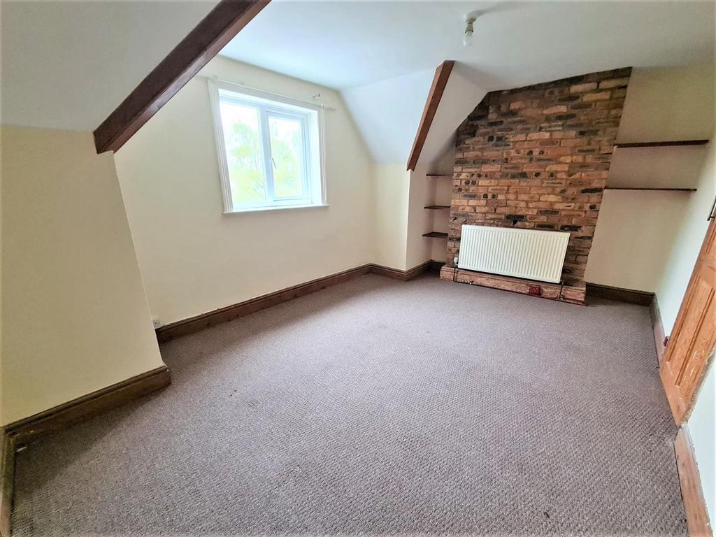 Bedroom 3 Pic 1
