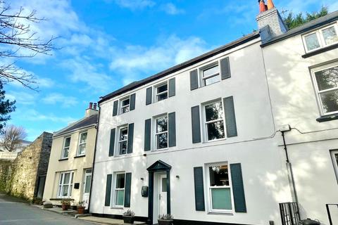 3 bedroom townhouse for sale, Rue De Braye, Alderney GY9