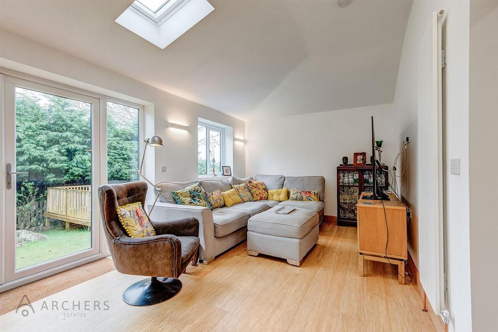 21 Hillcote Close(Interior)(9of27).jpg