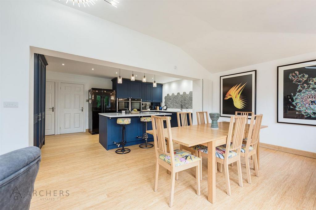 21 Hillcote Close(Interior)(10of27).jpg