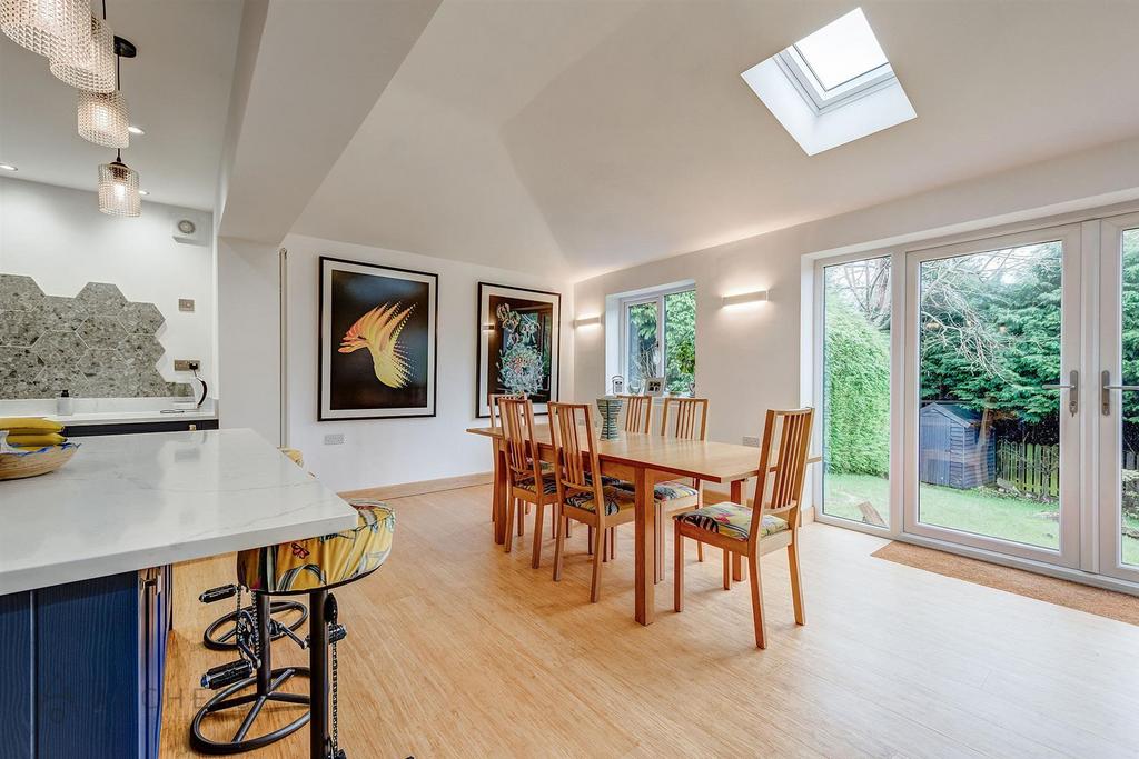 21 Hillcote Close(Interior)(5of27).jpg