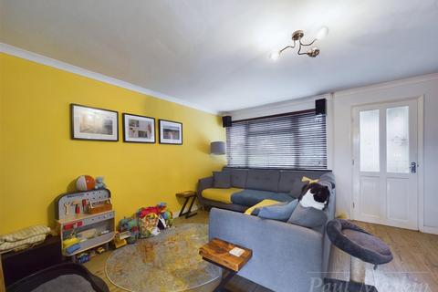 34 Mallard Road, South Croydon, CR2 8PY
