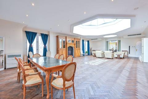 8 bedroom detached house to rent, PEMBROKE GARDENS, LONDON, W8, Kensington, London, W8