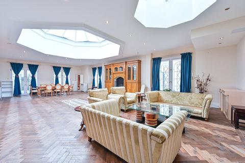 undefined, PEMBROKE GARDENS, LONDON, W8, Kensington, London, W8