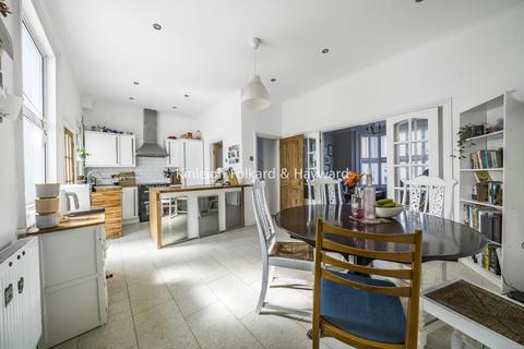 71 Torridon Road, London, SE6 1RQ