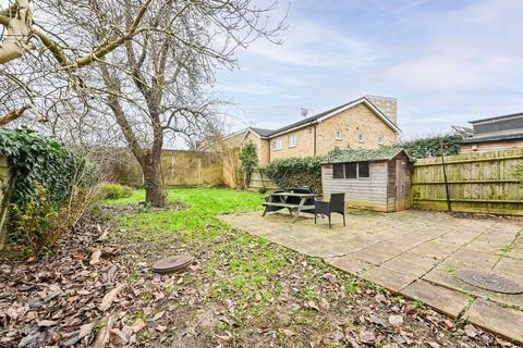2 bedroom flat for sale, Trinity Road, Wood Green, London, N22