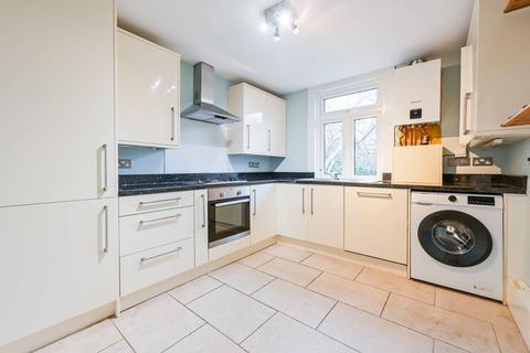 2 bedroom flat for sale, Trinity Road, Wood Green, London, N22