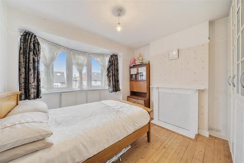 5 bedroom semi-detached house for sale, Shaldon Drive, Morden SM4