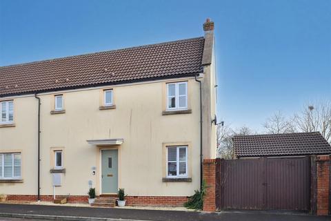 3 bedroom semi-detached house for sale, Cale Way, Gillingham