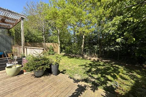 3 Cale Way, Gillingham, SP8 4FT