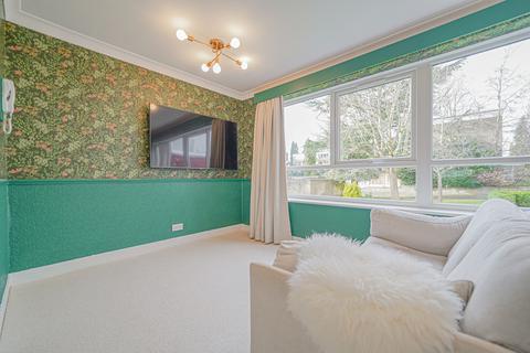 2 bedroom flat for sale, Marsland Road, Derwent Court Marsland Road, B92