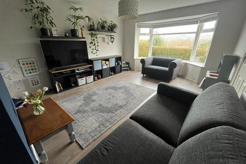 58 Gorsey Lane, Ashton-under-lyne, OL6 9BT