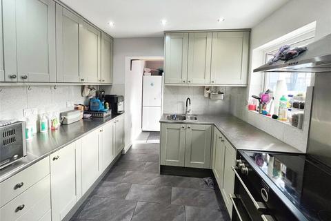 5 bedroom end of terrace house for sale, Royston Avenue, Southend-on-Sea, Essex