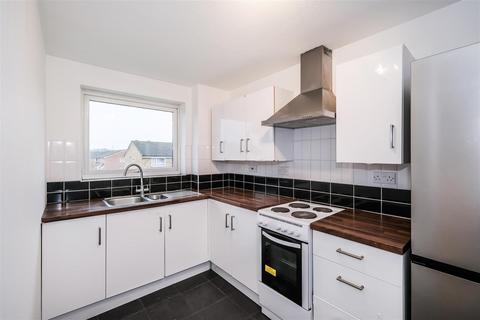 1 bedroom flat for sale, Droveway, Loughton