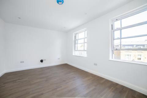 2 bedroom flat to rent, London, SE5