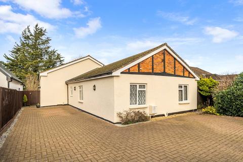 5 bedroom detached house for sale, Hazel Road, Surrey GU12