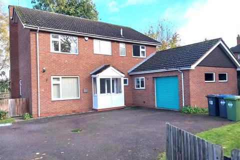 4 bedroom house to rent, Hoskyn Close, Rugby