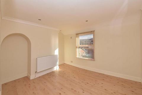 2 bedroom end of terrace house to rent, Vernon Street, Macclesfield, Cheshire, SK10 1ND