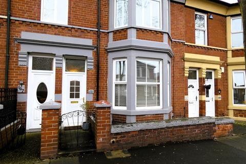 2 bedroom apartment for sale, Queen Alexandra Road, North Shields