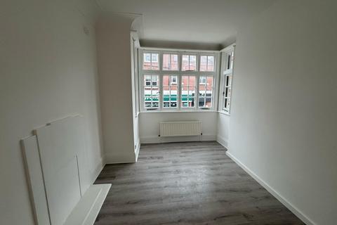 2 bedroom apartment to rent, Kilburn High Road, Kilburn, NW6